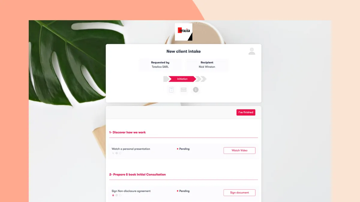 Clust : test de l'interface de ce logiciel d'onboarding / accueil des clients pour entreprise Clust : test de l'interface de ce logiciel d'onboarding / accueil des clients pour entreprise