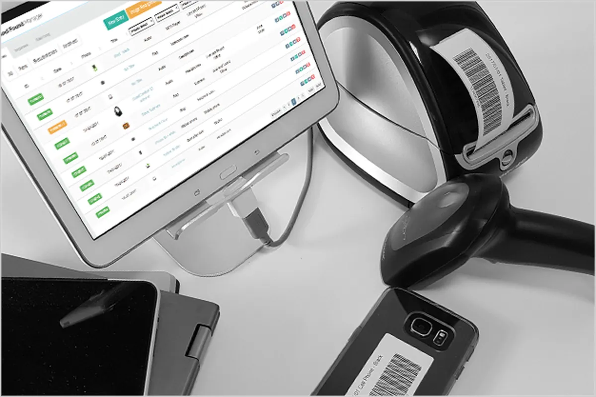 Lost and Found Manager : test de l'interface de ce logiciel de gestion des objets trouvés pour entreprise Lost and Found Manager : test de l'interface de ce logiciel de gestion des objets trouvés pour entreprise